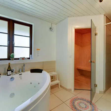 Satzur - 800m From The Sea By Interhome *