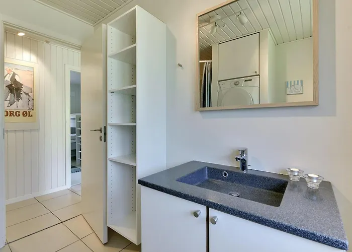 Satzur - 800m From The Sea By Interhome