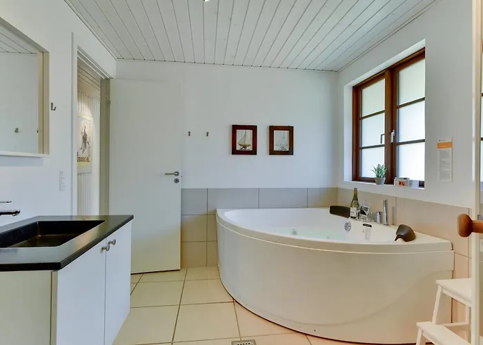 Vakantiehuis Satzur - 800m From The Sea By Interhome